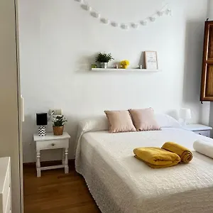 https://apartamento-muy-centrico-en-granada.es-andalucia.com